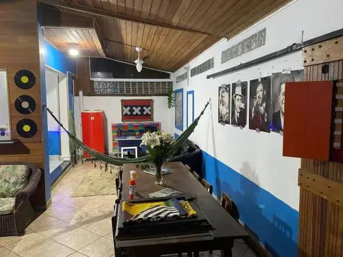 Ipanema Hostel Club — забронировать отель в Рио