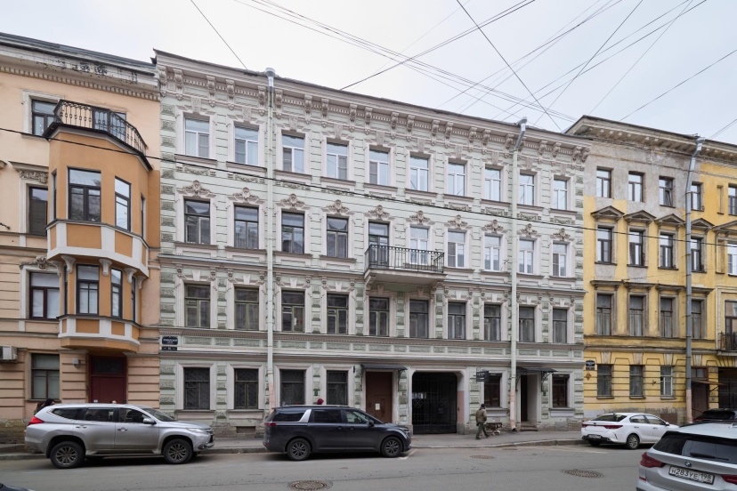 Апартаменты на переулке Поварской — забронировать отель в Санкт-Петербурге