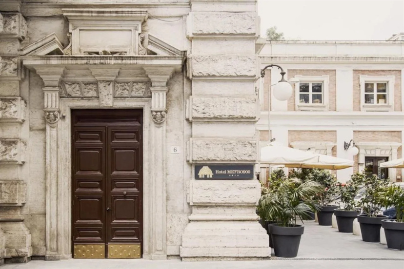 Boutique Hotel Metro 900 — отель в удобной локации в Неаполе
