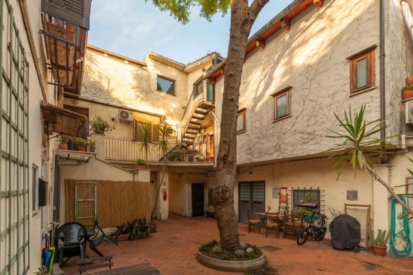 Trastevere Romantic Terraced Apartment — комфортный отель в Риме