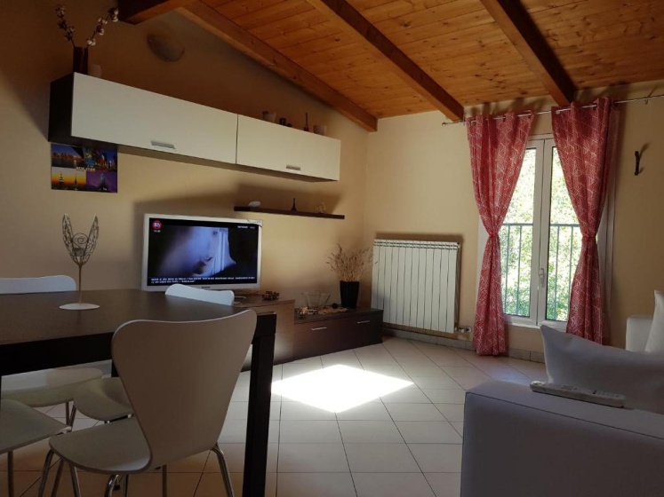 Andrea's Apartments - Chiasserini — забронировать отель в Милане