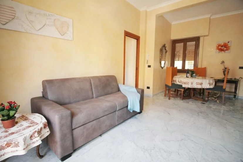 Monteverde Ozanam apartment with Garage — забронировать отель в Риме