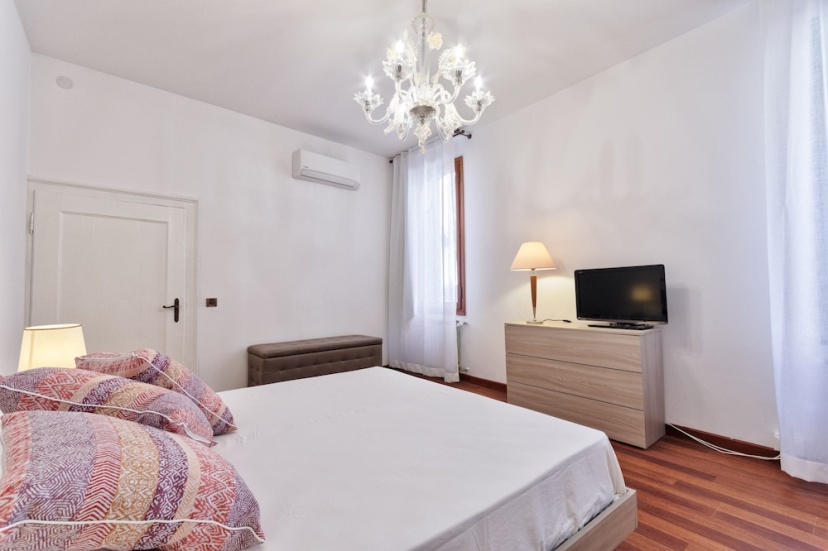 Tolentini Canal View Apartment — отзывы гостей и цены