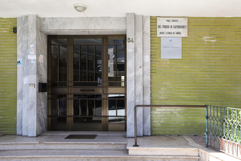 Appartamento con Terrazzo a Capodimonte — комфортный отель в Неаполе