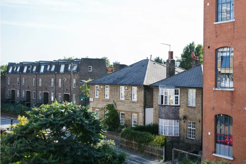 Цены на 1 Bedroom Apartment In Dalston в Лондоне