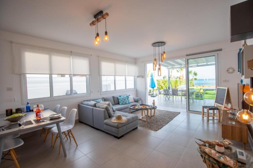 Ayia Thekla Seafront Villa Dagi — комфортный отель в Айя-Напа