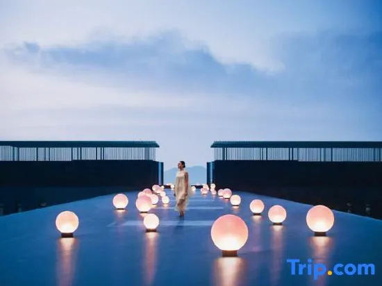 Jinnian Pool Holiday Villa — отель с удобным расположением в Санье