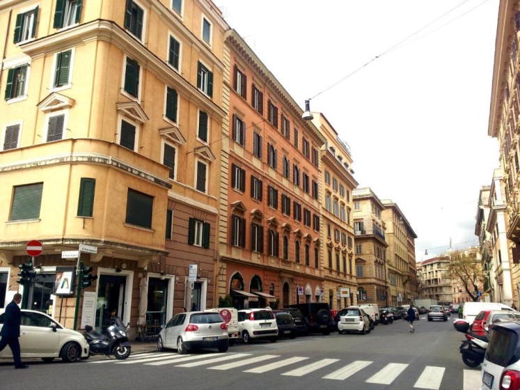Ines Apartment — отель с удобствами в Риме
