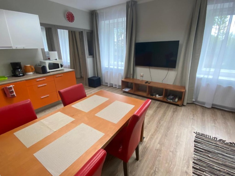 Family or Group Apartment in Silent Center — забронировать отель в риге