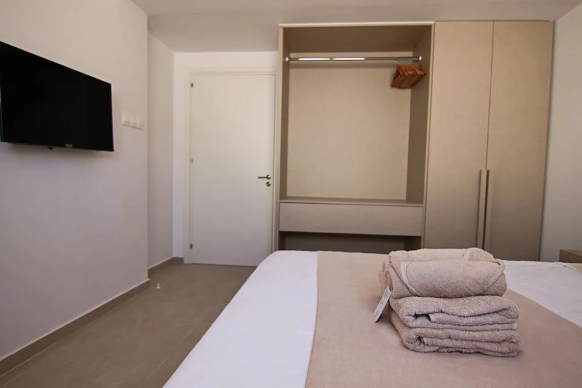 Phaedrus Living: Seaview Luxury Flat Limnaria 151 3 — отель в Пафос, Кипр