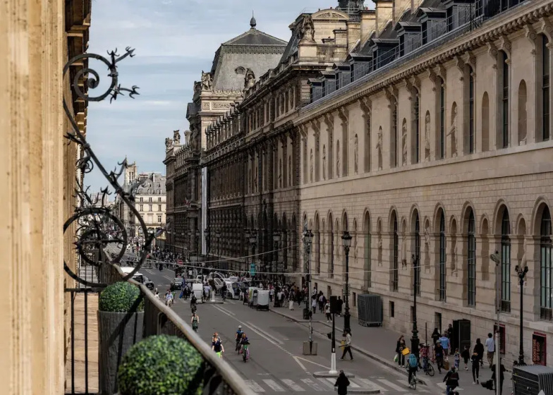 HIGHSTAY - Luxury Serviced Apartments - Louvre — комфортный отель в Париже
