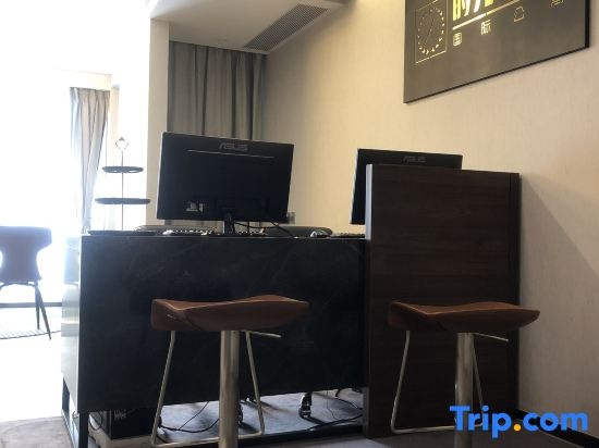 Time ONE International Apartment (Shenzhen Huaqiangbei Branch) — комфортный отель в Шэньчжэне
