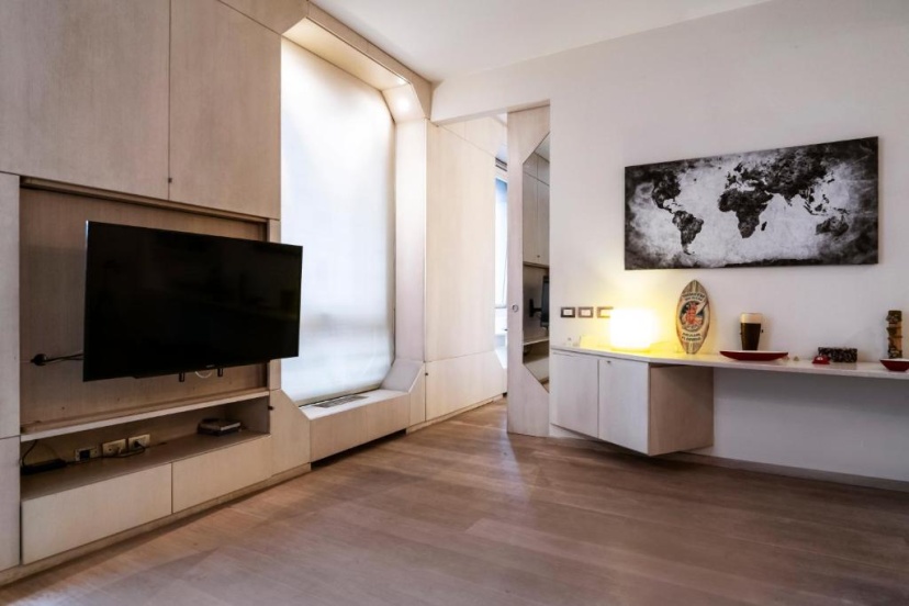 Santo Stefano Luxury Apartment — отель с удобным расположением в Милане