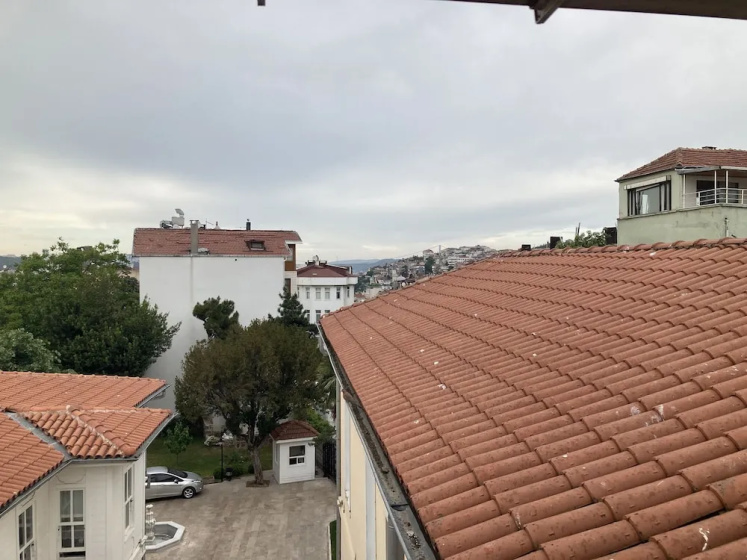Sea view Villa in Üsküdar — забронировать отель в Стамбуле