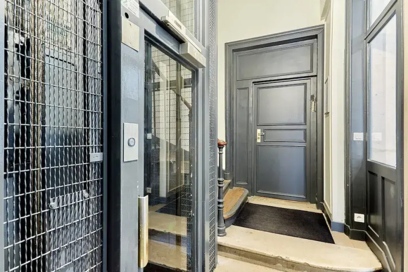 Charming Apartment 2 Bedrooms Centrer of Paris — отель в Париже, Франция