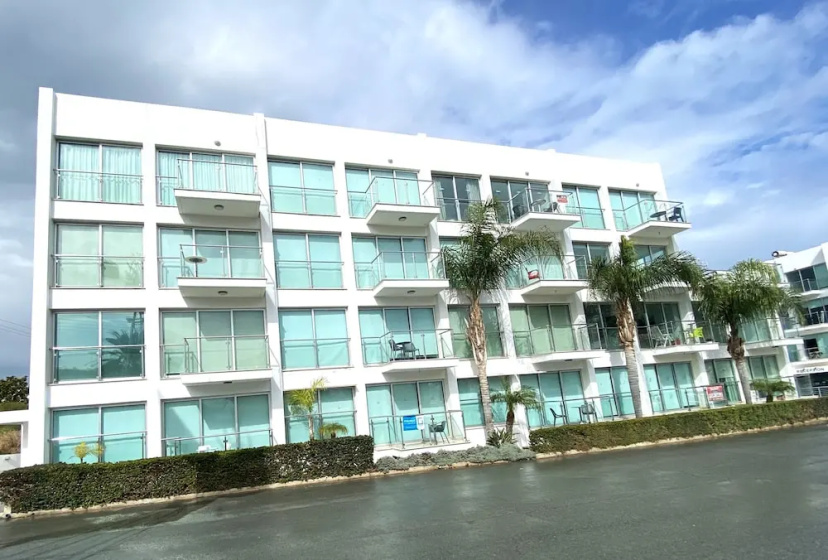 Coastal Escape Protaras - Holiday Apts — комфортный отель в Протарас