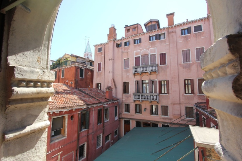 City Apartments - Surian — забронировать отель в Венеции