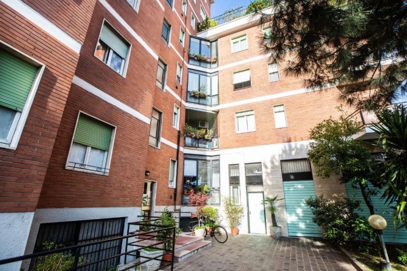 Apartment Anacreonte 7 — отель с удобствами в Милане