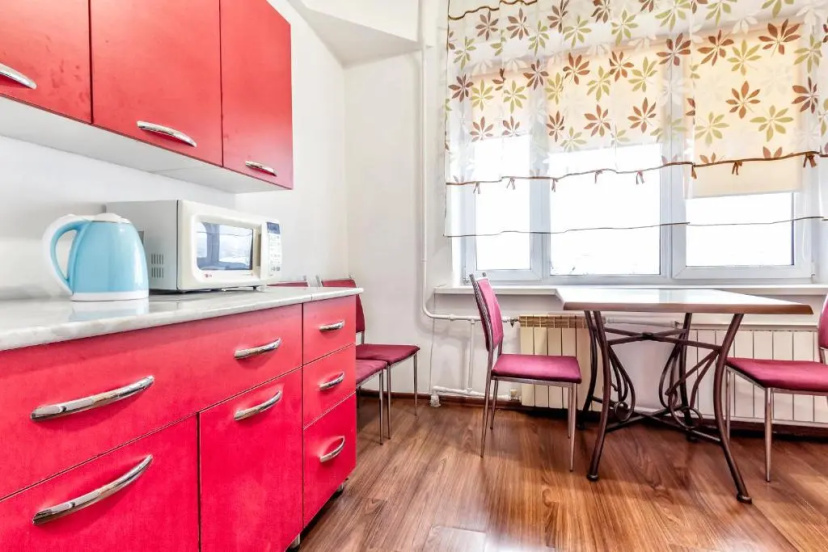 Цены на 404. Prostornye apartamenty v tsentre в Алматы