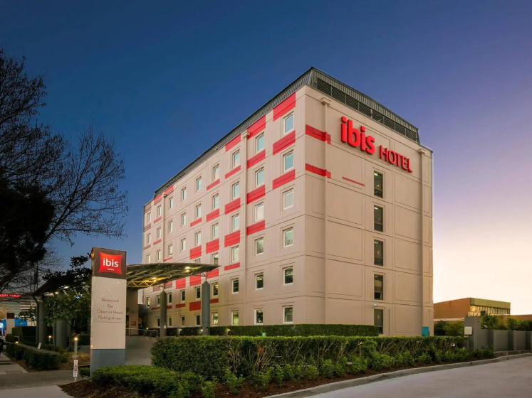 Ibis Sydney Airport — отель с удобным расположением в Сиднее