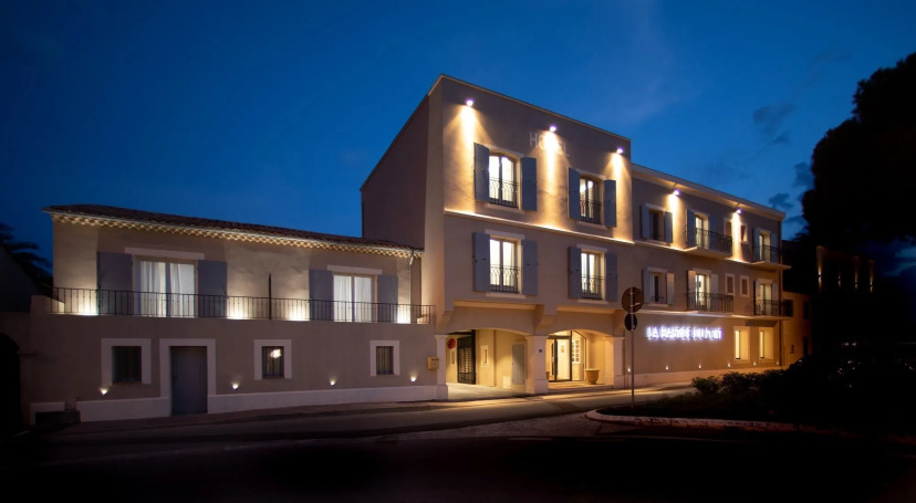 La Bastide du Port — отель в удобной локации в Сент-Тропезе