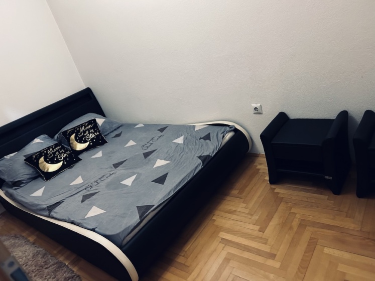 Charming 2-bed Apartment in Sarajevo — отель с удобным расположением в Сараево