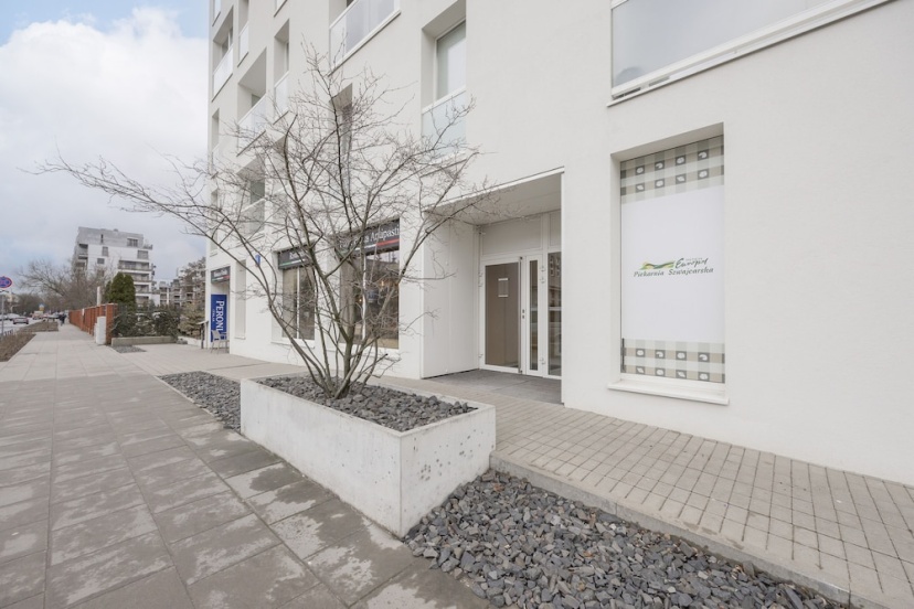 Цены на Bobrowiecka Modern Apartment by Renters в Варшаве