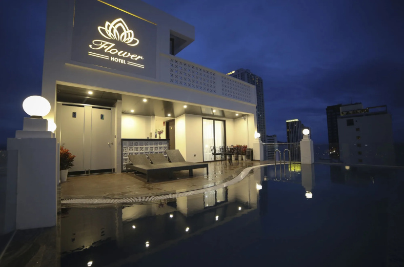 Flower Hotel — отель с удобным расположением в Дананге