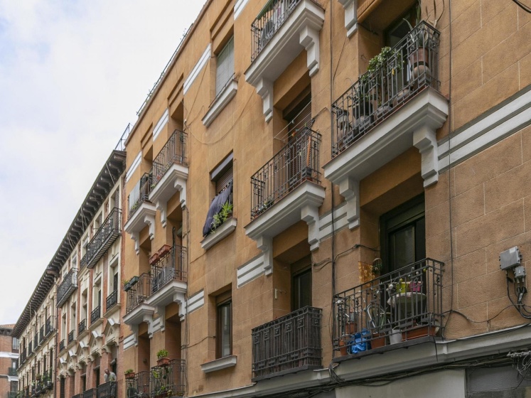 Цены на Puerta De Toledo Apartment 3Br 2Bt La Latina в Мадриде
