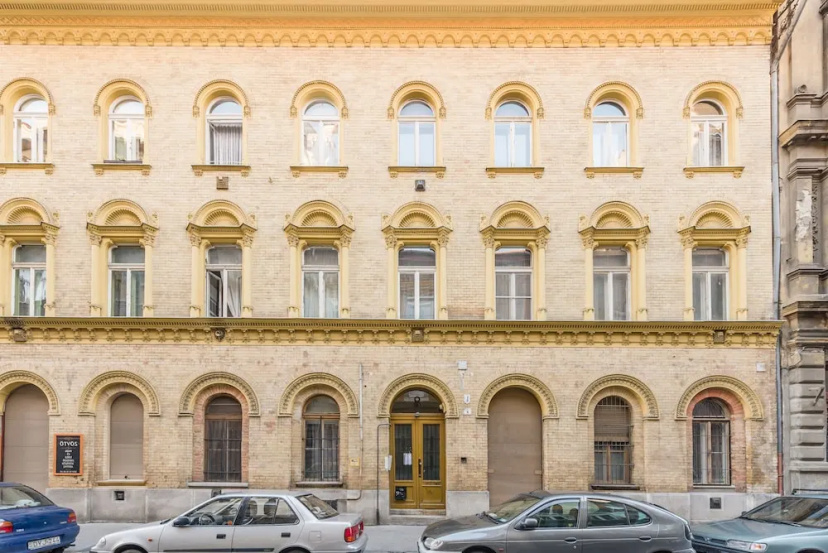 Venus Apartments - Almassy Park — комфортный отель в Будапеште