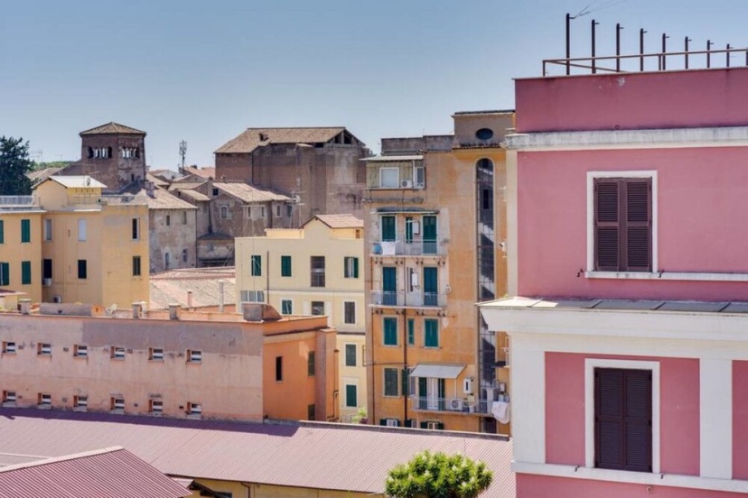 Luxurious 2bed 2bath Apartment Near the Colosseum! — отзывы гостей и цены