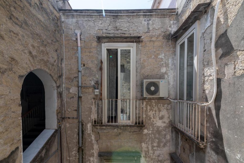 Maiorani Family Apartment nel Centro di Napoli — отель в Неаполе, Италия