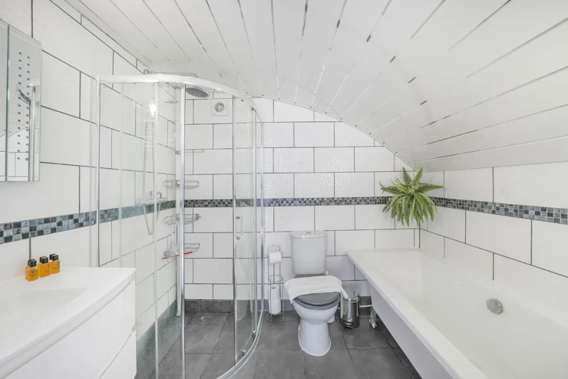 Spacious 2 bedroom Apartment in Camden — комфортный отель в Лондоне