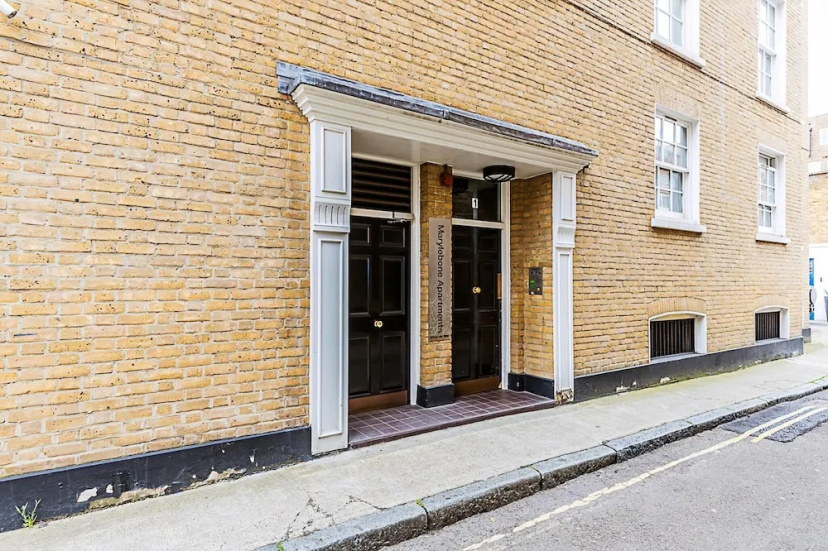 Elegant and Cosy Family Apartment in Marylebone — забронировать отель в Лондоне