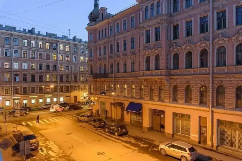 Отель Eleoni — отель в Санкт-Петербурге, Россия