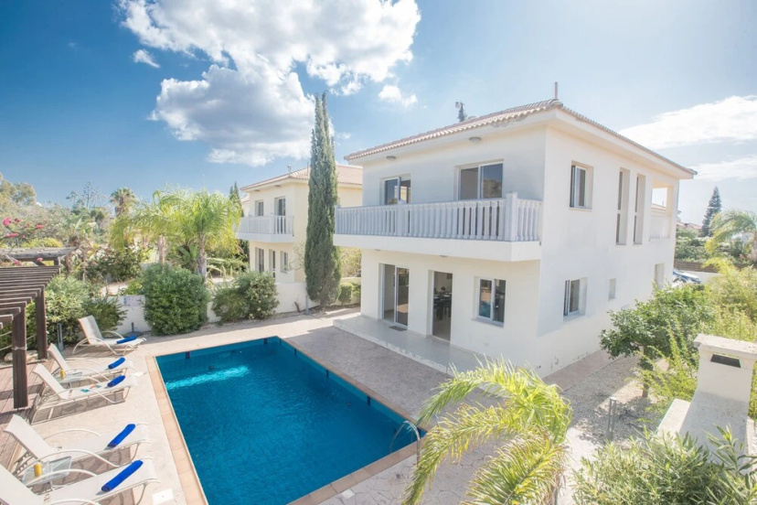 Villa Josie, Modern 3Bdr Ayia Napa Villa With Pool — комфортный отель в Айя-Напа