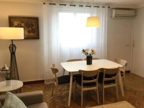 Цены на Vázquez de Mella by Forever Apartments в Мадриде