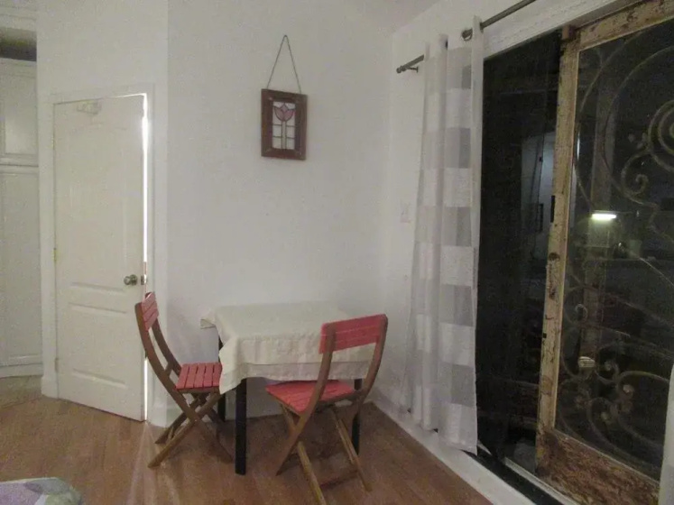 Perfect Private Guest House for Vacation — забронировать отель в Лос-Анджелесе