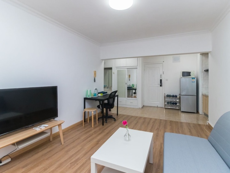 iFamily Apartment Hongfeng Branch — отель с удобным расположением в Шанхае