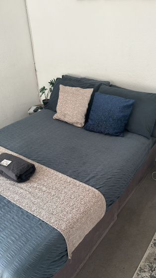 Цены на Lovable 1 Bedroom free wifi Parking F3 в Лондоне