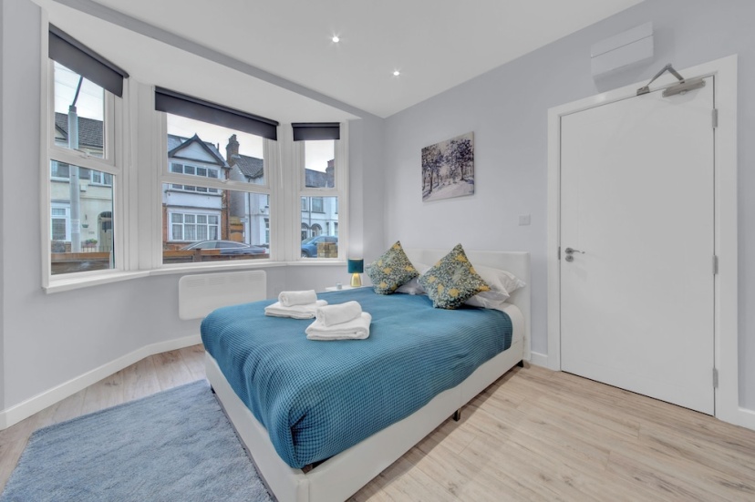 Cozy Serviced Ensuite In West Drayton London TW7 — отель с удобным расположением в Лондоне