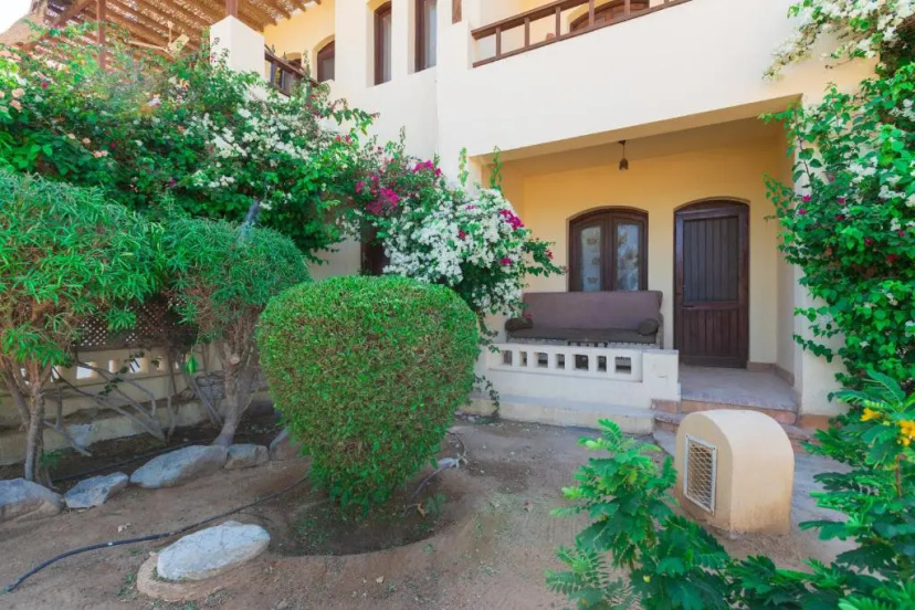El Gouna 1 Bedroom Apartment west golf ground floor — отель в эле, Египет