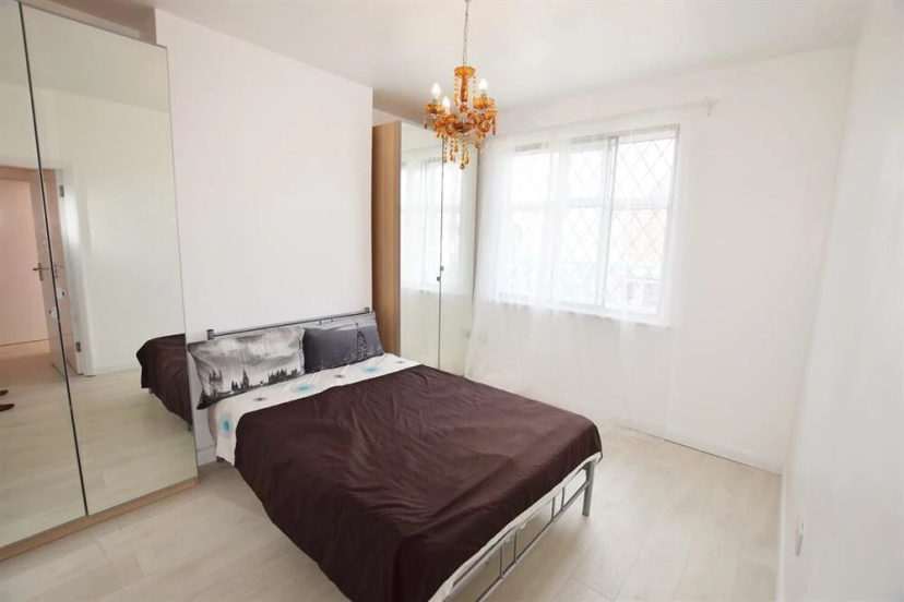 Regent Guest House — комфортный отель в Лондоне