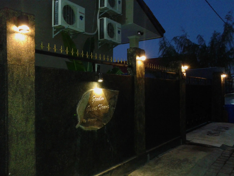 Gendis Hotel And Guest House — комфортный отель в Денпасар