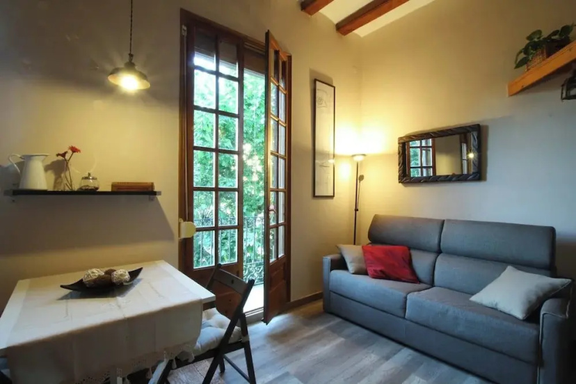 The Wood House Barcelona — отель с удобствами в Барселоне