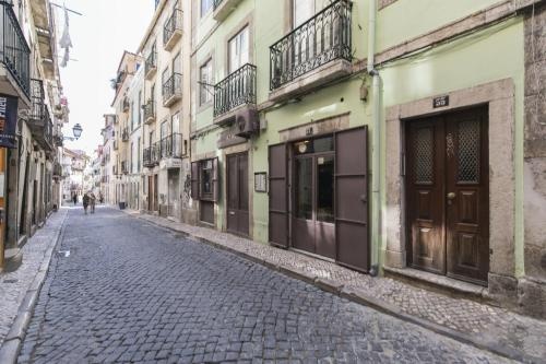 Lovelystay - 2Bed Looking Good In Bairro Alto — комфортный отель в Лиссабоне