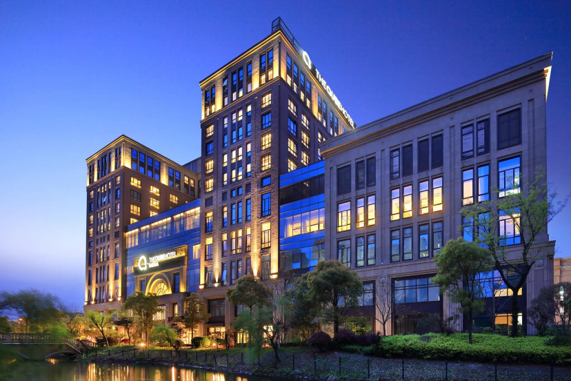 The Qube Hotel Shanghai Xinqiao — комфортный отель в Шанхае