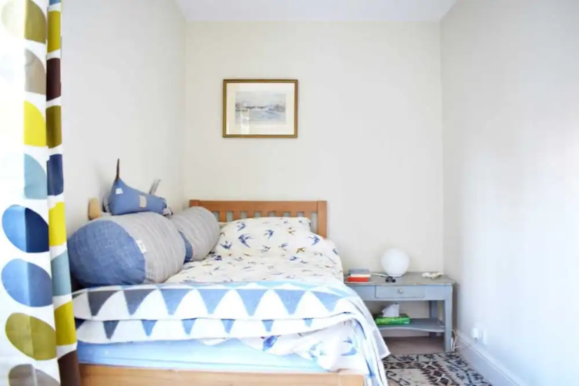 Charming 2 Bedroom full home in Arsenal — комфортный отель в Лондоне