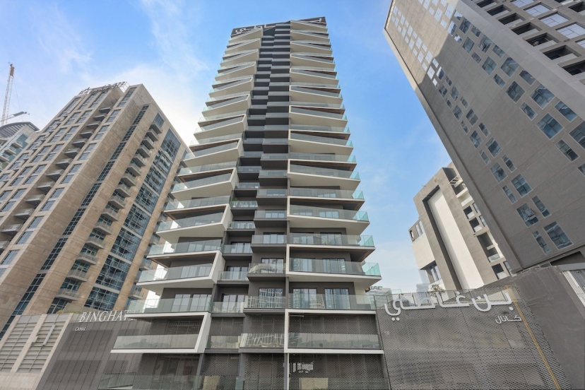 WelHome - Contemporary 1BR in Binghatti Canal & Burj Views — отель в Дубае, Объединенные Арабские Эмираты