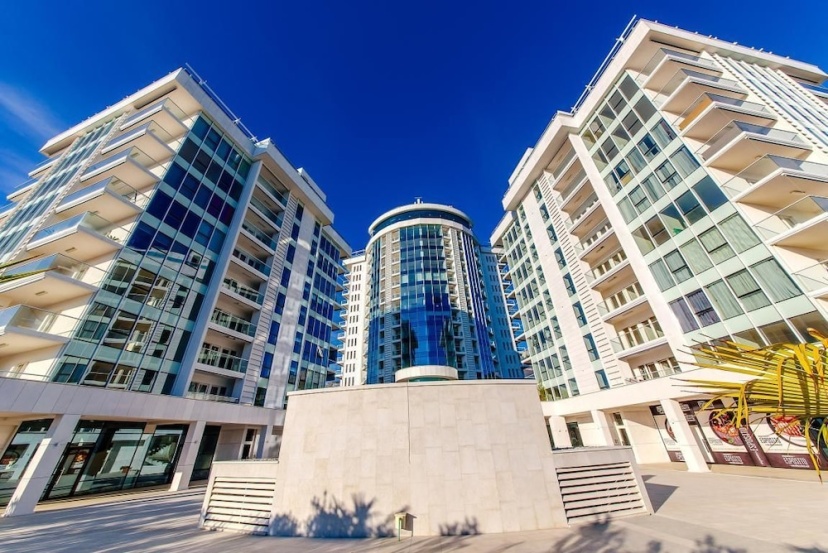 Luxury Apartments Montesa — отель с удобным расположением в Будва